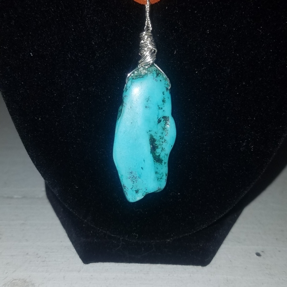 SMc Designs - Leather & Stone Necklace [LNG] - Picture 5 of 11